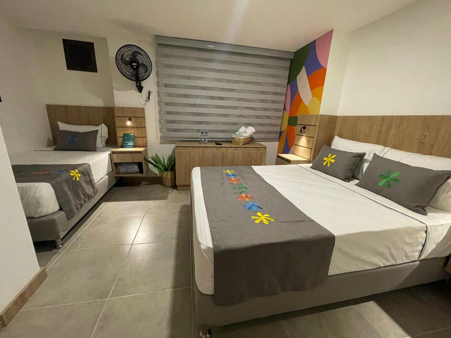 Hotel Medallo City Medellín Buitenkant foto